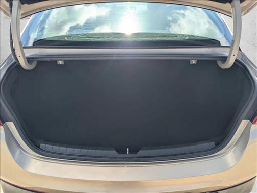 Crystal Beige 2022 Kia K5 LXS