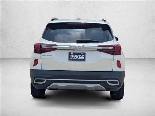 Snow White Pearl 2022 Kia Seltos EX