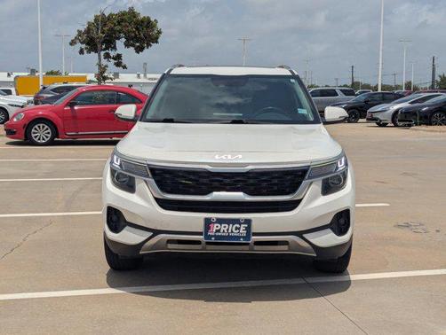 Snow White Pearl 2022 Kia Seltos EX