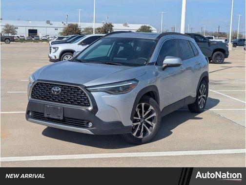 2023 Toyota Corolla Cross XLE