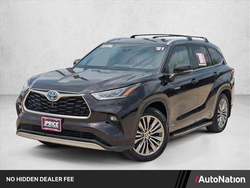 Opulent Amber 2021 Toyota Highlander Hybrid Platinum