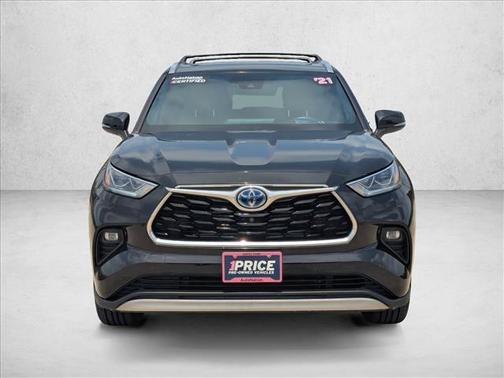 Opulent Amber 2021 Toyota Highlander Hybrid Platinum