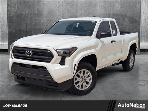 2025 Toyota Tacoma SR