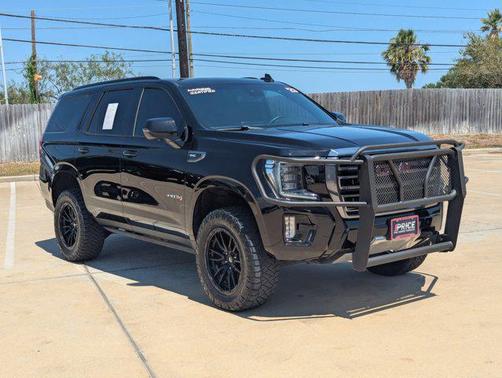 2023 GMC Yukon 4WD AT4
