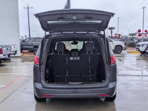 2021 Chrysler Pacifica Touring