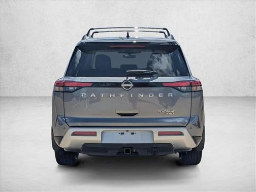 2025 Nissan Pathfinder Platinum 4WD