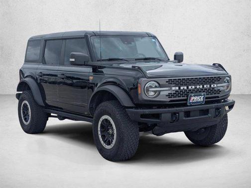 Shadow Black 2024 Ford Bronco Badlands