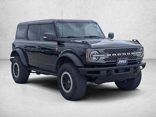 Shadow Black 2024 Ford Bronco Badlands