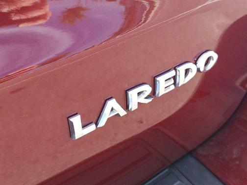 2022 Jeep Grand Cherokee Laredo