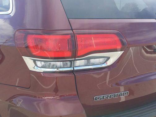 2022 Jeep Grand Cherokee Laredo