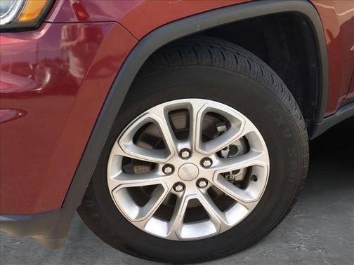 2022 Jeep Grand Cherokee Laredo