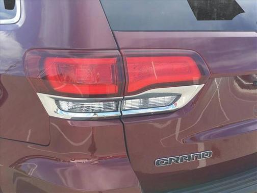 2022 Jeep Grand Cherokee Laredo