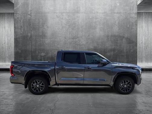2025 Toyota Tundra Hybrid Platinum