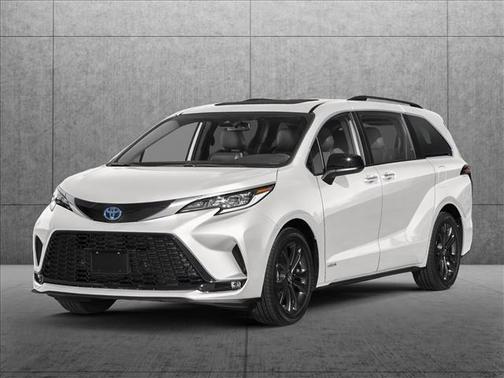 2022 Toyota Sienna XSE 7 Passenger