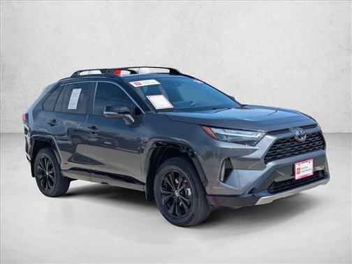 2025 Toyota RAV4 Hybrid SE