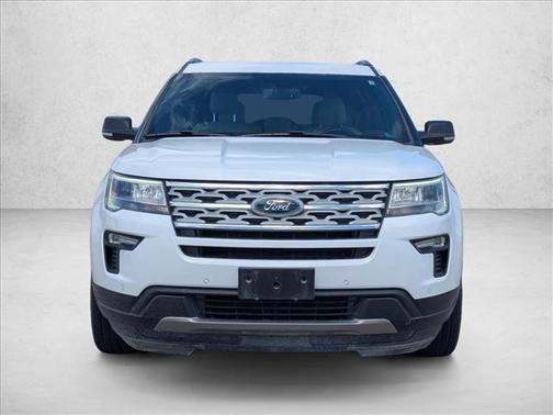 Oxford White 2019 Ford Explorer XLT