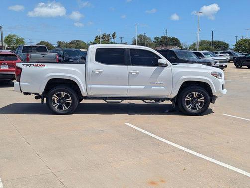 2018 Toyota Tacoma TRD Sport