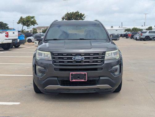 Magnetic Metallic 2017 Ford Explorer XLT