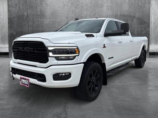 2022 RAM 3500 Laramie Crew Cab 4x4 8' Box