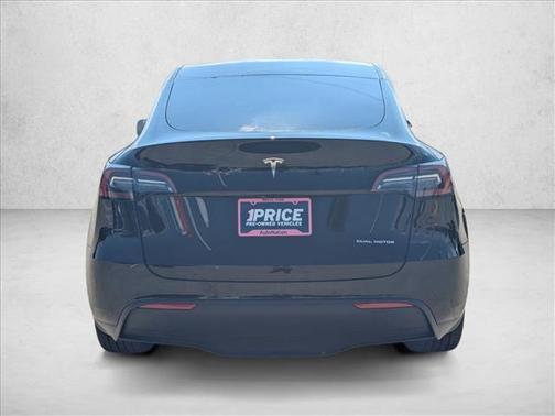 2022 Tesla Model Y Long Range Dual Motor All-Wheel Drive