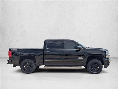 2017 Chevrolet Silverado 1500 High Country