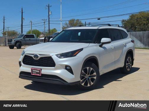 2026 Toyota Highlander Hybrid XLE