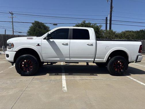 2020 RAM 3500 Laramie Crew Cab 4x4 6'4' Box