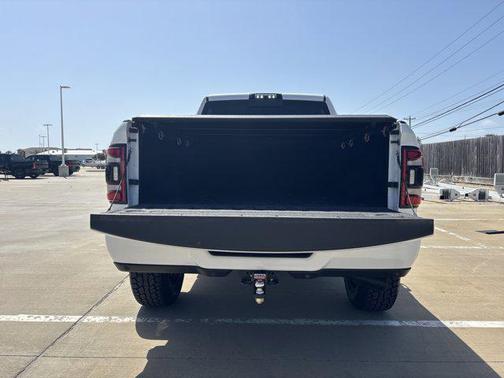 2020 RAM 3500 Laramie Crew Cab 4x4 6'4' Box