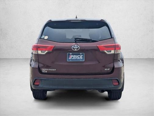 Ooh La La Rouge Mica 2017 Toyota Highlander XLE