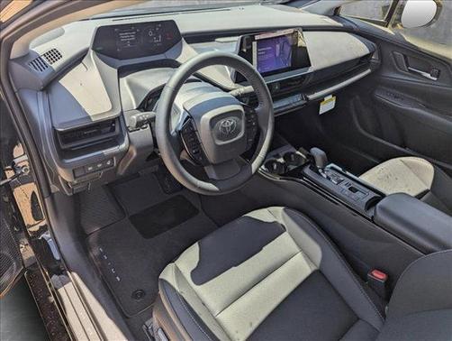 2025 Toyota Prius L