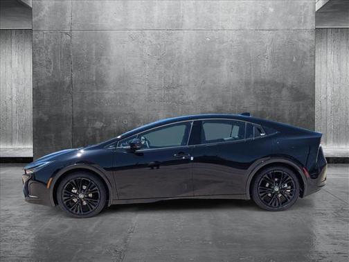 2025 Toyota Prius L