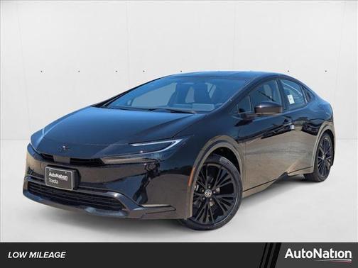 2025 Toyota Prius L