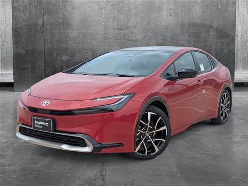 2025 Toyota Prius L