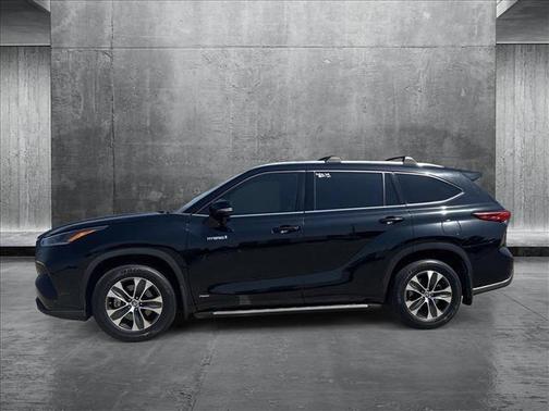 2021 Toyota Highlander Hybrid XLE