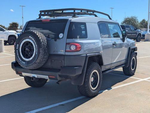 2013 Toyota FJ Cruiser Base