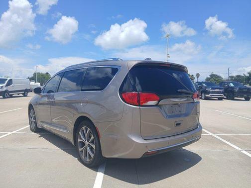2017 Chrysler Pacifica Limited