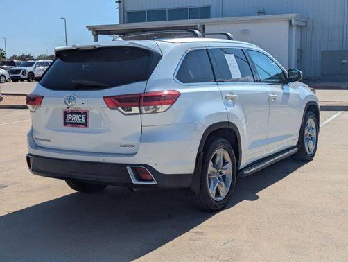 2017 Toyota Highlander Limited