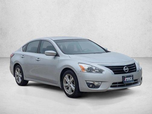 Brilliant Silver 2015 Nissan Altima 2.5 SV
