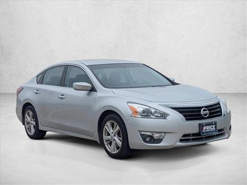 Brilliant Silver 2015 Nissan Altima 2.5 SV