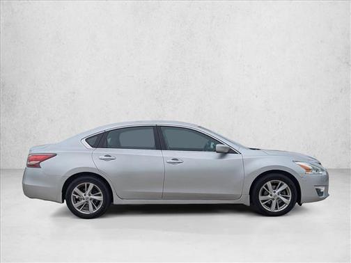 Brilliant Silver 2015 Nissan Altima 2.5 SV