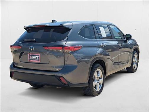 2023 Toyota Highlander LE