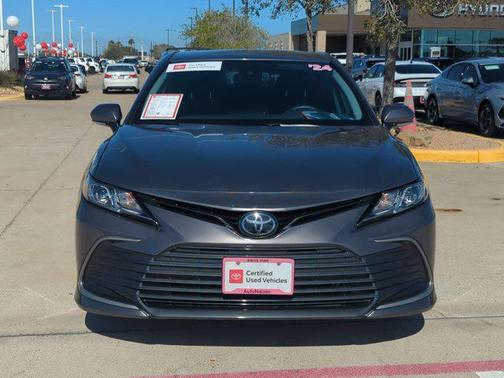 2024 Toyota Camry LE