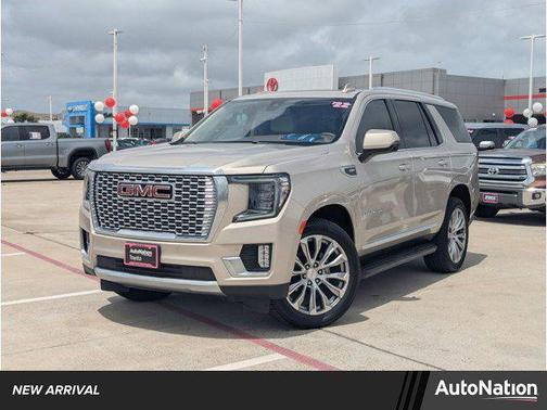 Pearl Beige Metallic 2022 GMC Yukon Denali