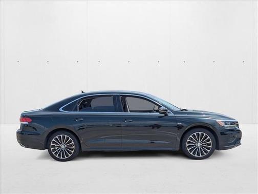 2022 Volkswagen Passat 2.0T Limited Edition