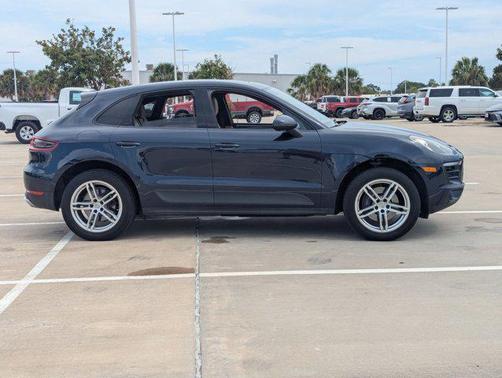 2017 Porsche Macan AWD