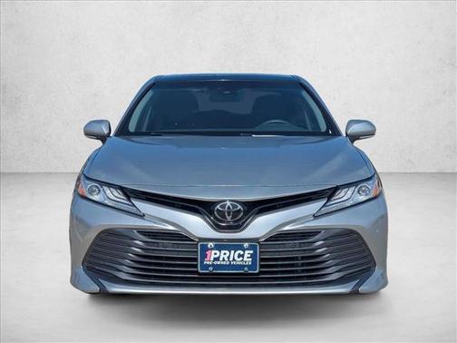 Celestial Silver Metallic 2018 Toyota Camry XLE