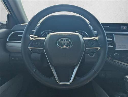 Celestial Silver Metallic 2018 Toyota Camry XLE
