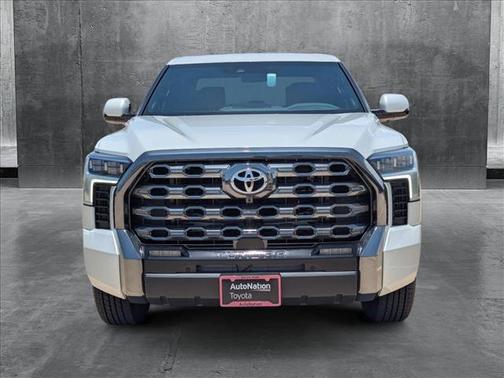 2025 Toyota Tundra Hybrid Platinum