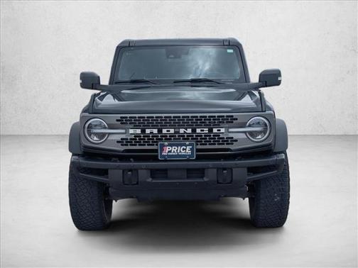 Shadow Black 2024 Ford Bronco Badlands