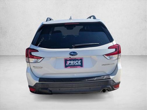 Crystal White Pearl 2020 Subaru Forester Limited